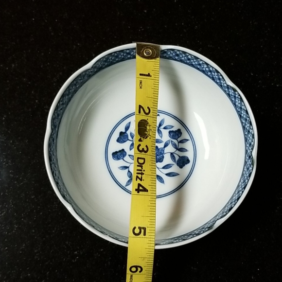 Vintage Asian Bowl - Picture 5 of 8